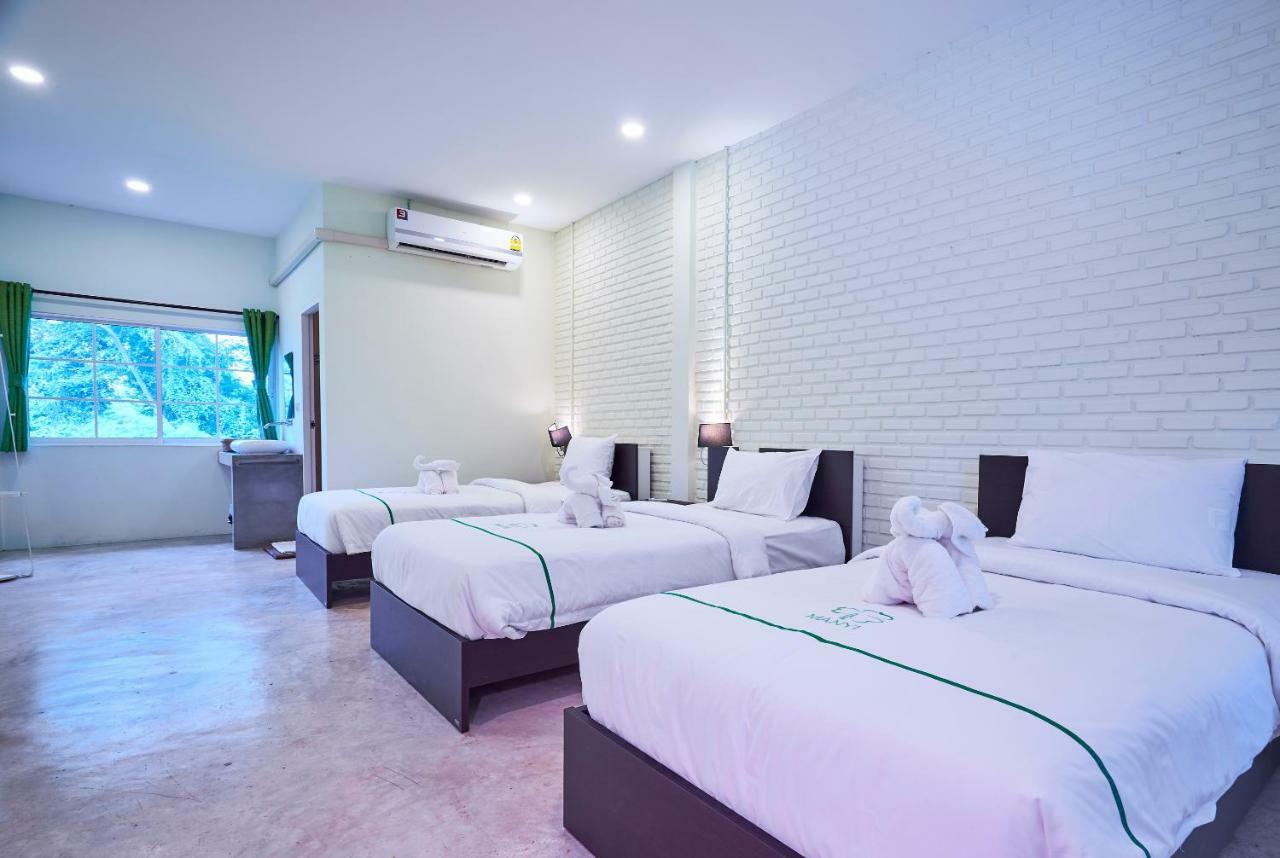 Отель Manyi Boutique House Чиангмай Экстерьер фото